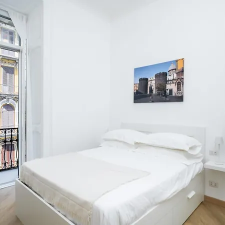 Al24 Konukevi Napoli